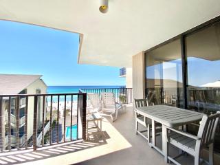 Pelican Walk 401 - 1