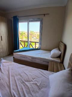 Mountain View Sokhna 1,Villa 4Rooms, Direct to Pool, 300 M to Beach & Dayra Camp, Families ONLY - 1