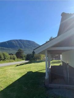 Tur og sentrumsnær sokkel-leilighet - Oppdal - 0