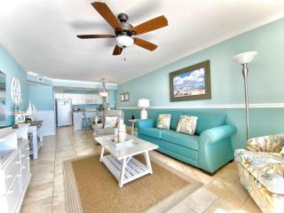Pelican Walk 504 - 7
