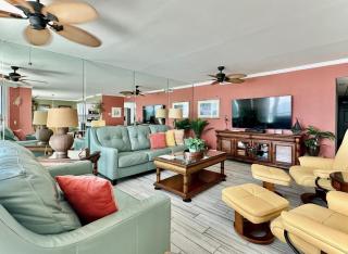 Pelican Walk 506 - 8