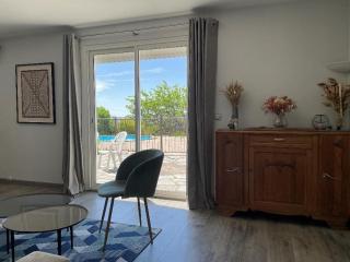 Cosy Home with nice view, home-video, library and piano - 40 min from Grand Bornand & La Clusaz - 50 min - Megève - 10 minutes Le Semnoz - 6