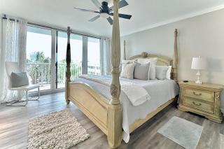 Pelican Walk 301 - 2