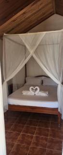 Shangri-la Lodge - Ambatomilo - 9