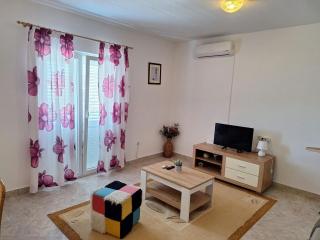 Apartment Branka - Vinišće - 0