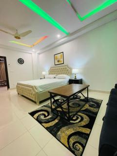 Elegant 1 Bed Furnished Apartment Tranquil Stays - Islamabad - 2