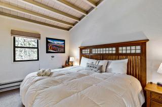 Modern Mountain Getaway - 2