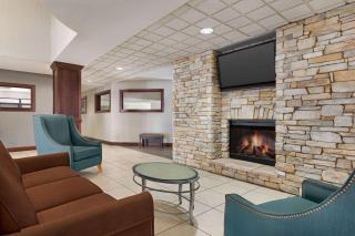 Wingate By Wyndham Southport - Southport - 8