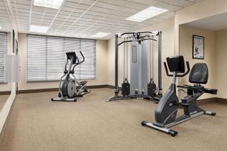 Wingate By Wyndham Southport - Southport - 5