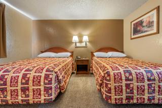 Pueblo Inn - Pueblo - 2