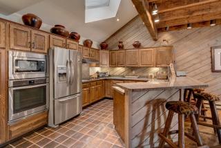 Private Hot Tub with Mountain Views, Pet Friendly, Quick Walk to Ski Area Base - 7