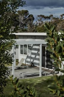 Salt Shack | coastal charm, steps from the surf - Bicheno - 0