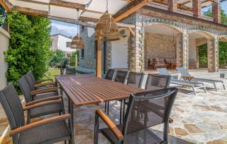 4 Bedroom Cozy Home In Cabrunici - Čabrunići - 8