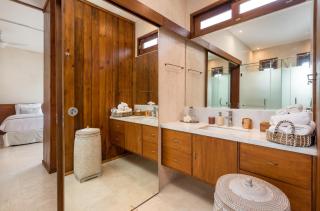 Villa Aloui by Villa Finder - Kerobokan - 5
