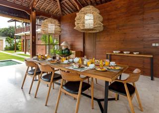 Villa Aloui by Villa Finder - Kerobokan - 7
