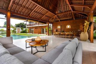 Villa Aloui by Villa Finder - Kerobokan - 9