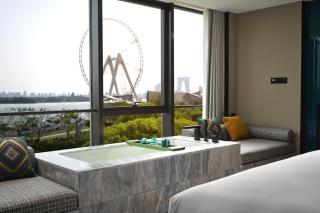 Hotel Indigo Suzhou Jinji Lake by IHG - Suzhou - 1