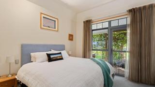 Hawkdun Rise Vineyard & Accommodation - Alexandra - 0