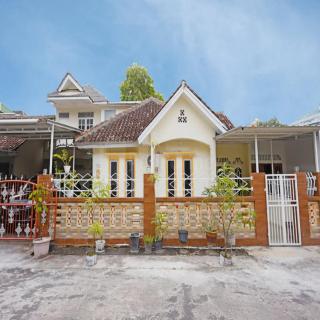 Wisma Pinggir Mitra RedDoorz - 9
