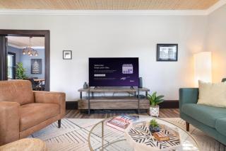 Walk to State Street - Remodeled Home - 4