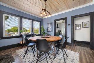 Walk to State Street - Remodeled Home - 1