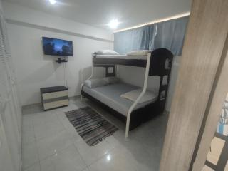 Apartamento Frente al mar ,full equipado , 2 dormitorios 2 baños ,piscina edificio Margarita Plaza apto 8 8 - 8