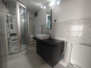 Apartamento Frente al mar ,full equipado , 2 dormitorios 2 baños ,piscina edificio Margarita Plaza apto 8 8 - Porlamar - 1