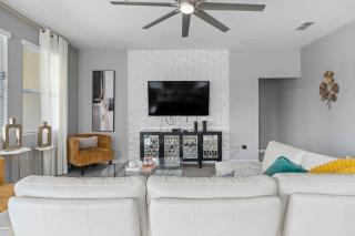 Solterra Resort near Disney Game Room Pool and Spa - Davenport - 8