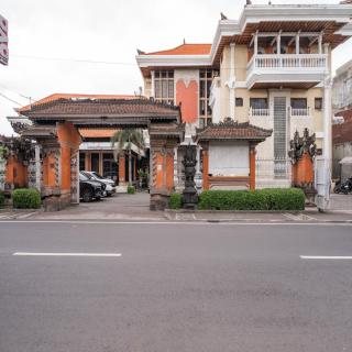 Hotel Dewata Indah Denpasar Mitra RedDoorz - Denpasar - 0