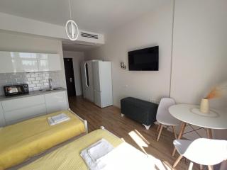 Sea View Apartment with Double Bed and swimming Pool - Batoemi - 5