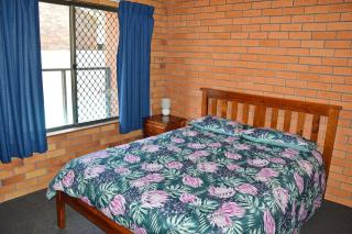 Cameo Court 2 - Bring your own linen - 5