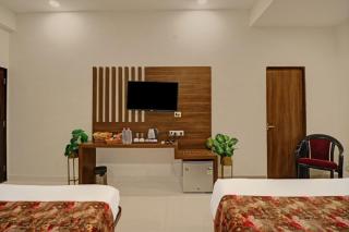 Hotel Bhairav Bagh with Swimming Pool - Udaipur - 1