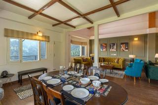 StayVista at Eastbury 3BR w incredible views - Tohāna - 3