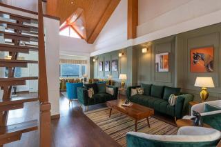 StayVista at Eastbury 3BR w incredible views - Tohāna - 1