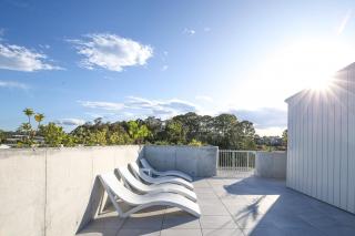Elegant Bay Side 1-Bed Apartment with Views - Batemans Bay - 1