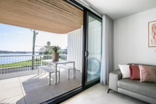 Bayfront Holiday Retreat with Parking - Batemans Bay - 8