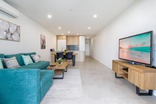 Stunning 1-Bed Bayside Apartment with Superb Views - Batemans Bay - 5