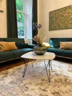 Central apartment in Viennese old building - 6