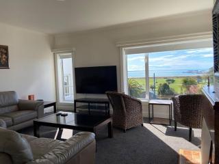 Beauty on The Bay - Best location in Timaru! - 4
