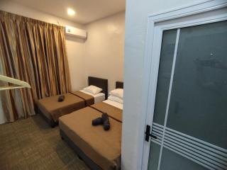 Nafeeza Roomstay - Jertih - 6
