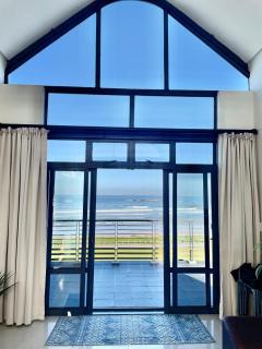 Bloubergstrand Oceanview Escape - 6