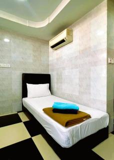 Bukit Beruntung Hotel - Rawang - 7