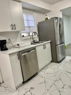 K8 Room Near Airport - Mississauga - 6
