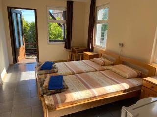 Къщички Глория-Free parking,Gloria Houses Varna - Varna City - 6