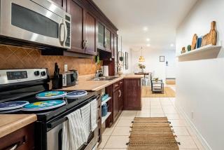 Cozy Basement Apt with Private Patio! - Toronto - 0