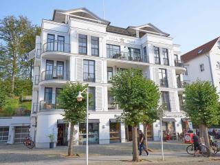Villa Paula in Sellin - WG01 "Findling" strandnah mit Kamin, Terrasse, Balkon - 9