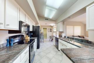 Sun City Charming Retreat - Sun City West - 4