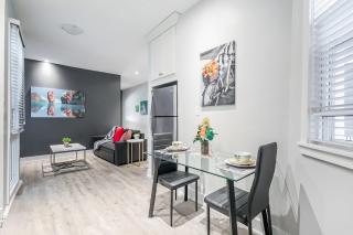 Upscale 2BR Condo with Netflix - Prime Location - Hamilton - 2