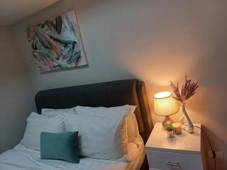 Newpointesuites 2 Uptown Bgc - Manila - 7