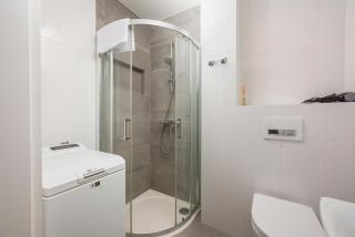 Chmielna Warsaw Downtown Apartment by BookingHost - 7